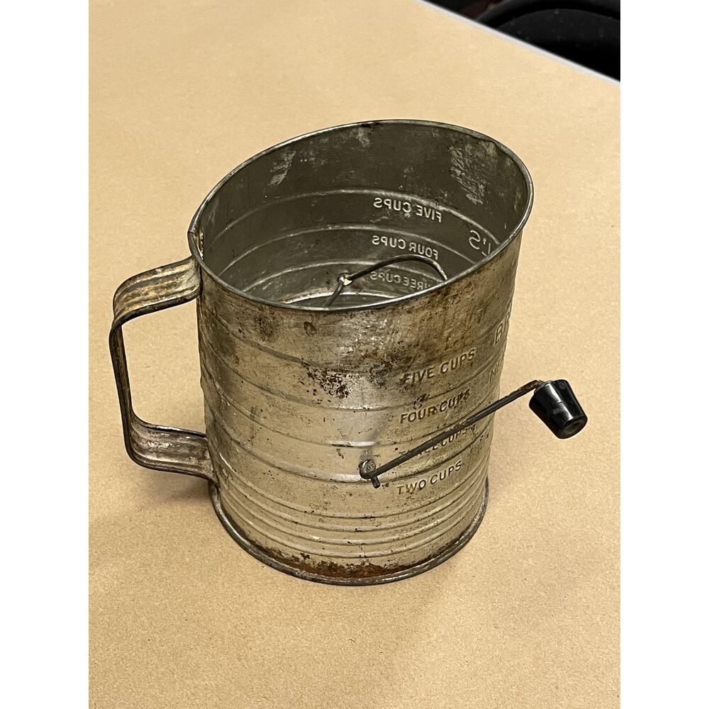Vintage Bromwell 5 Cup Flour Sifter‎
